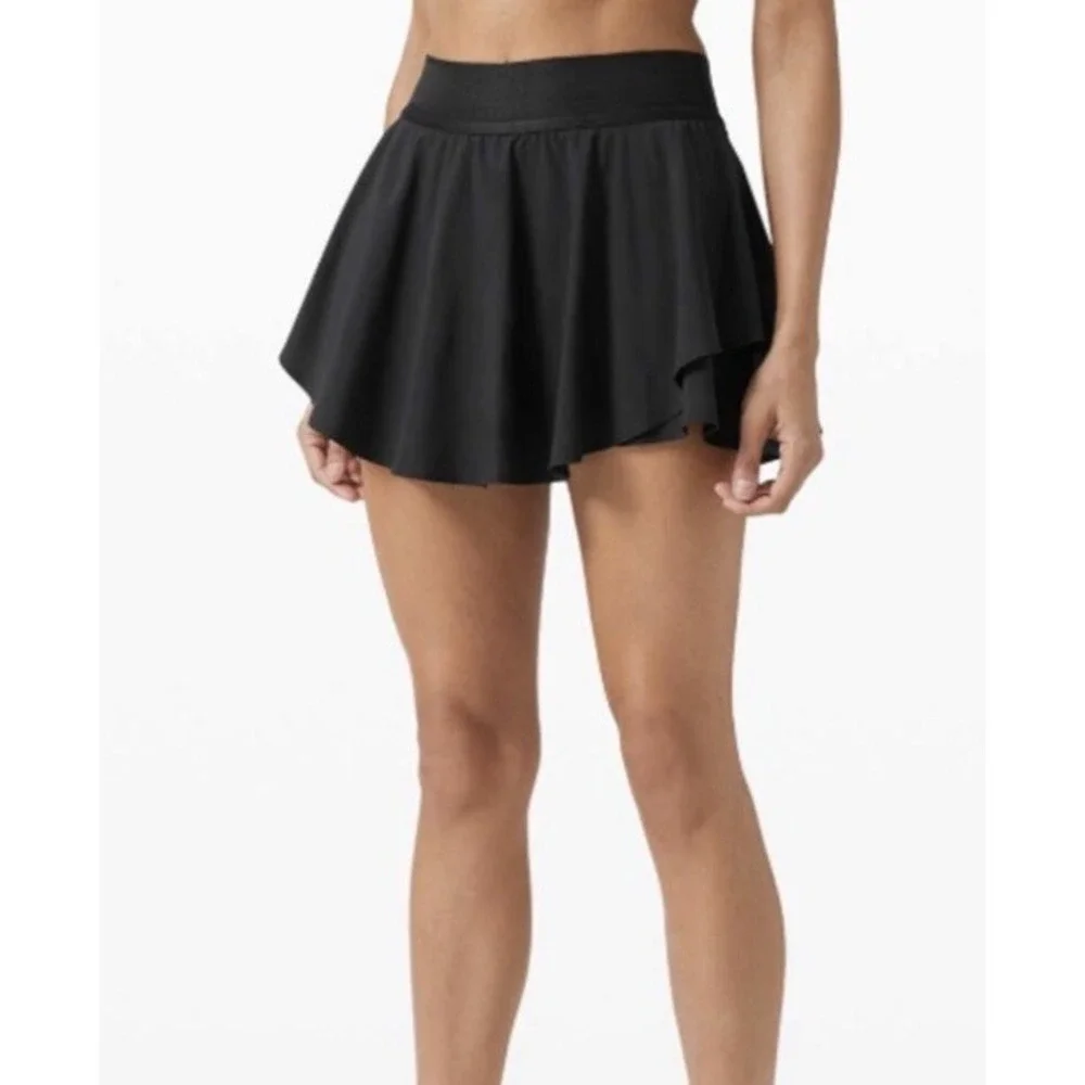 Lululemon Womens Court Rival High Rise Skort Size 6 Black Tennis Sport Active